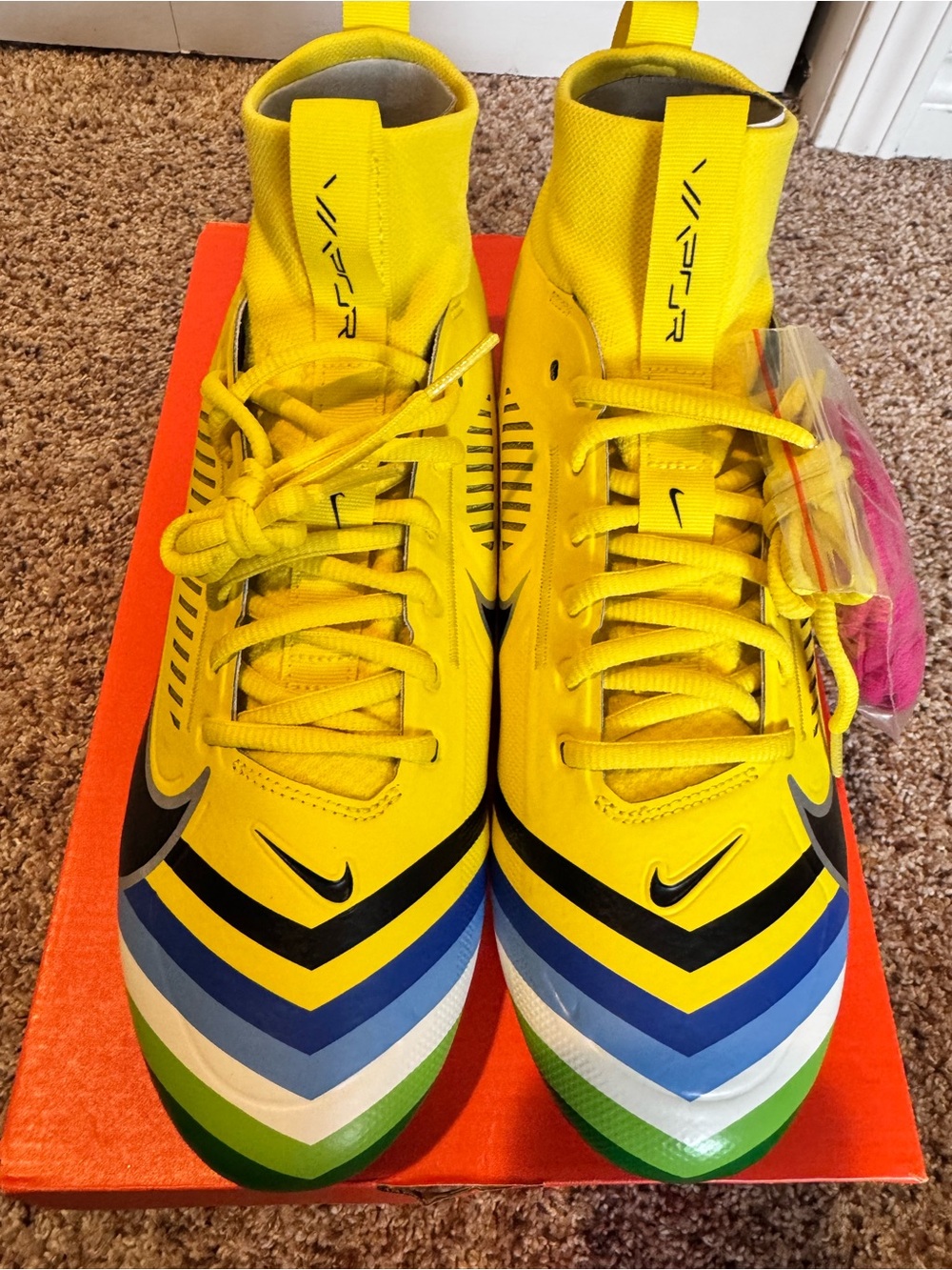 Nike Yellow Multicolor Men's Soccer Sneakers - Oregon Ducks “Stomp Out Cancer”.